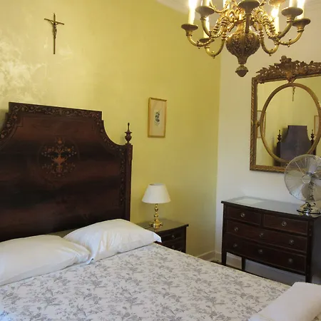 Отель Family Macedo B&B