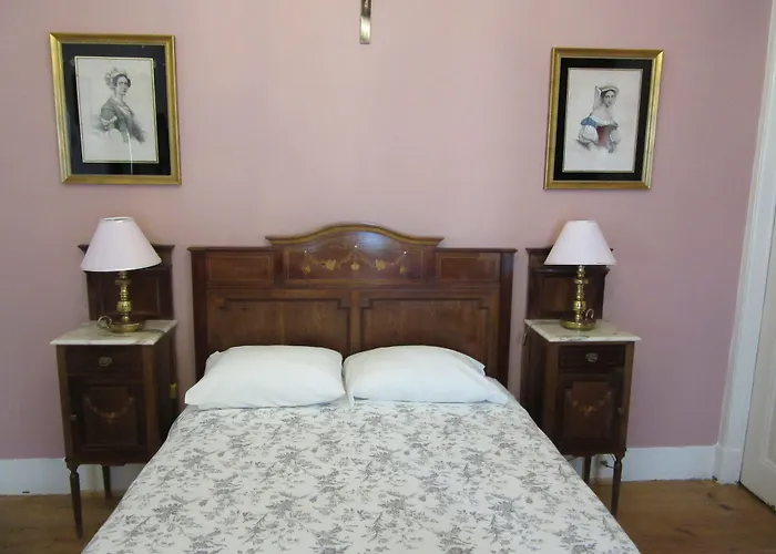 Family Macedo 2* Lissabon